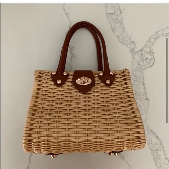 FOR LOVE AND LEMONS RARE BASKET BAG / PURSE - Picture 2 of 4